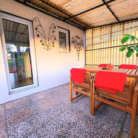 Ferienhaus Luise Нойштреліц Екстер'єр фото